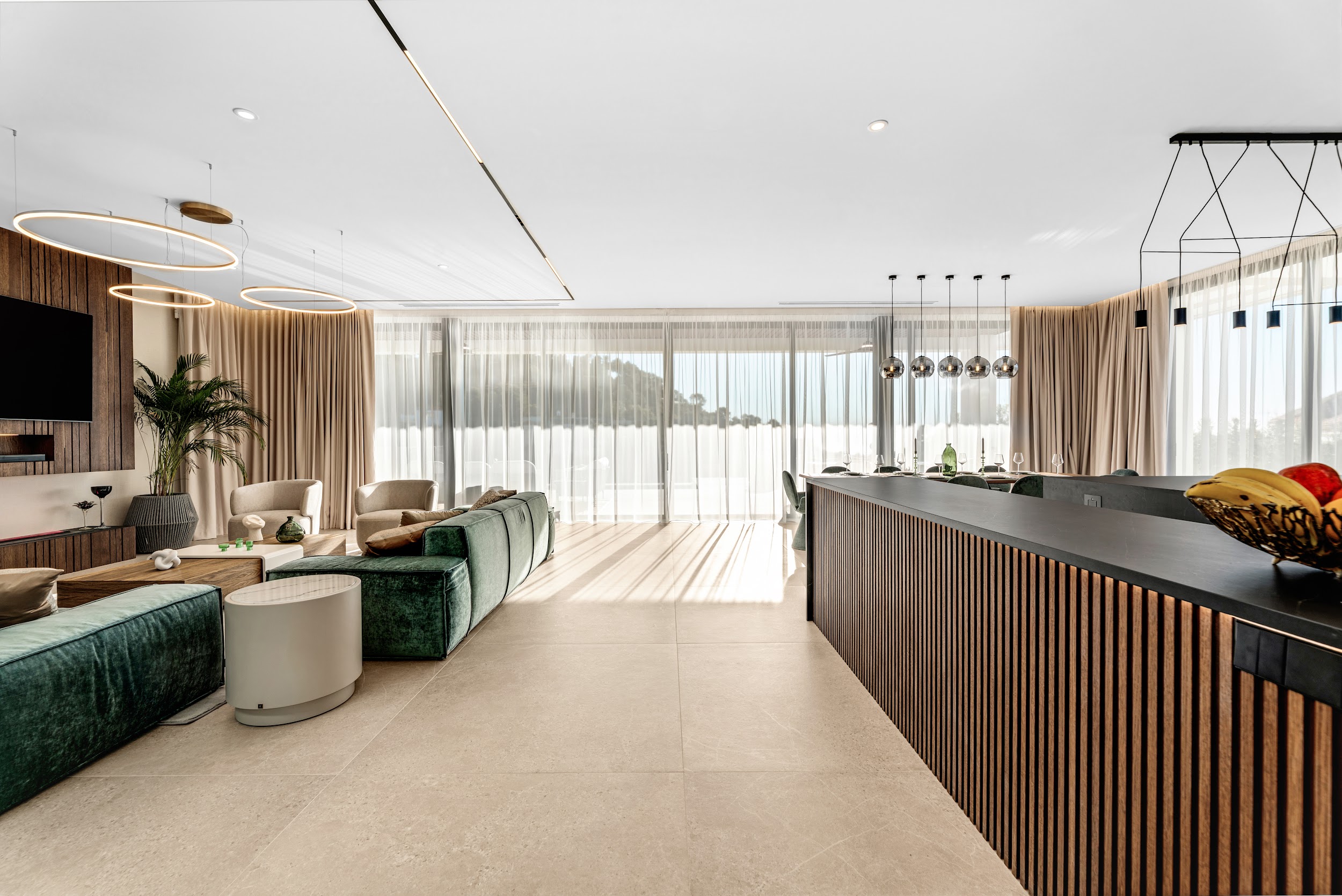 Salón y cocina abierta