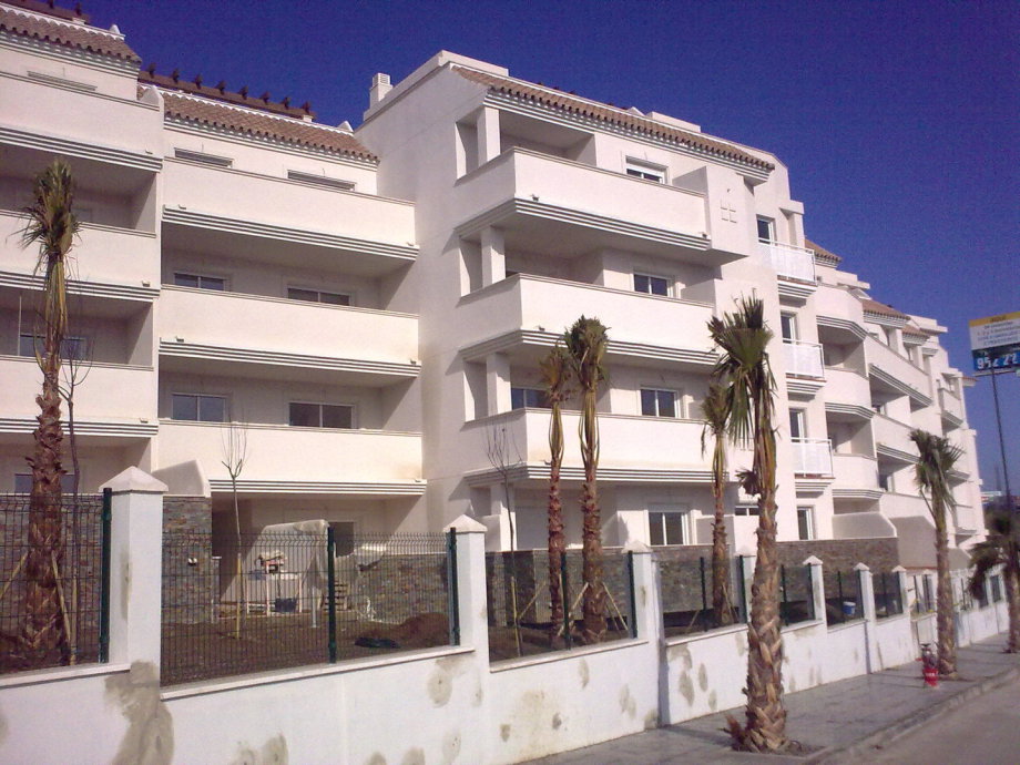 84 Viviendas Torremolinos Malaga Fachada Lateral