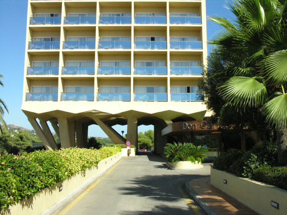 Detalle arquitectónico del Hotel Don Carlos, Marbella