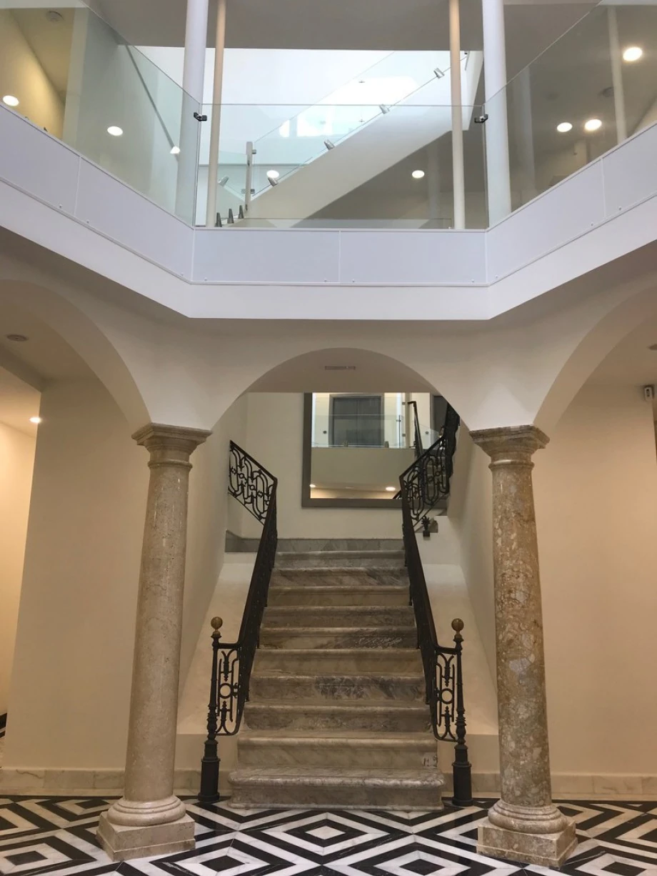 Escuela Idiomas Enforex Malaga Escalera Historica