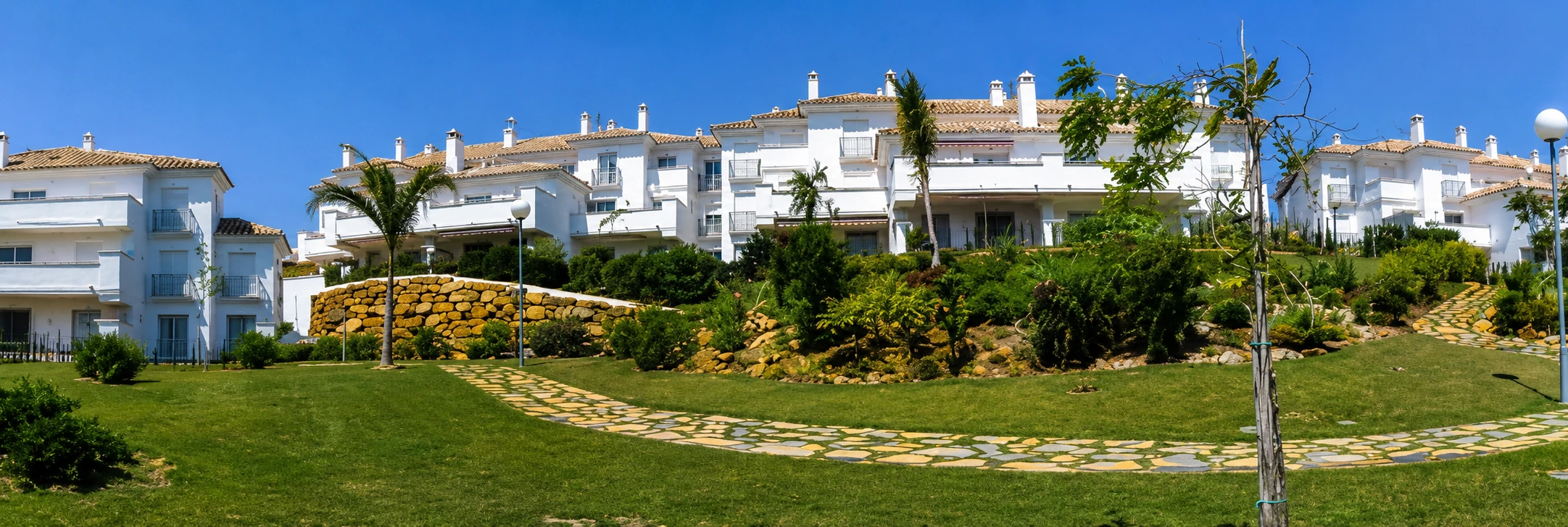 Urbanización Casares Real — complejo residencial plurifamiliar, Casares, Costa del Sol