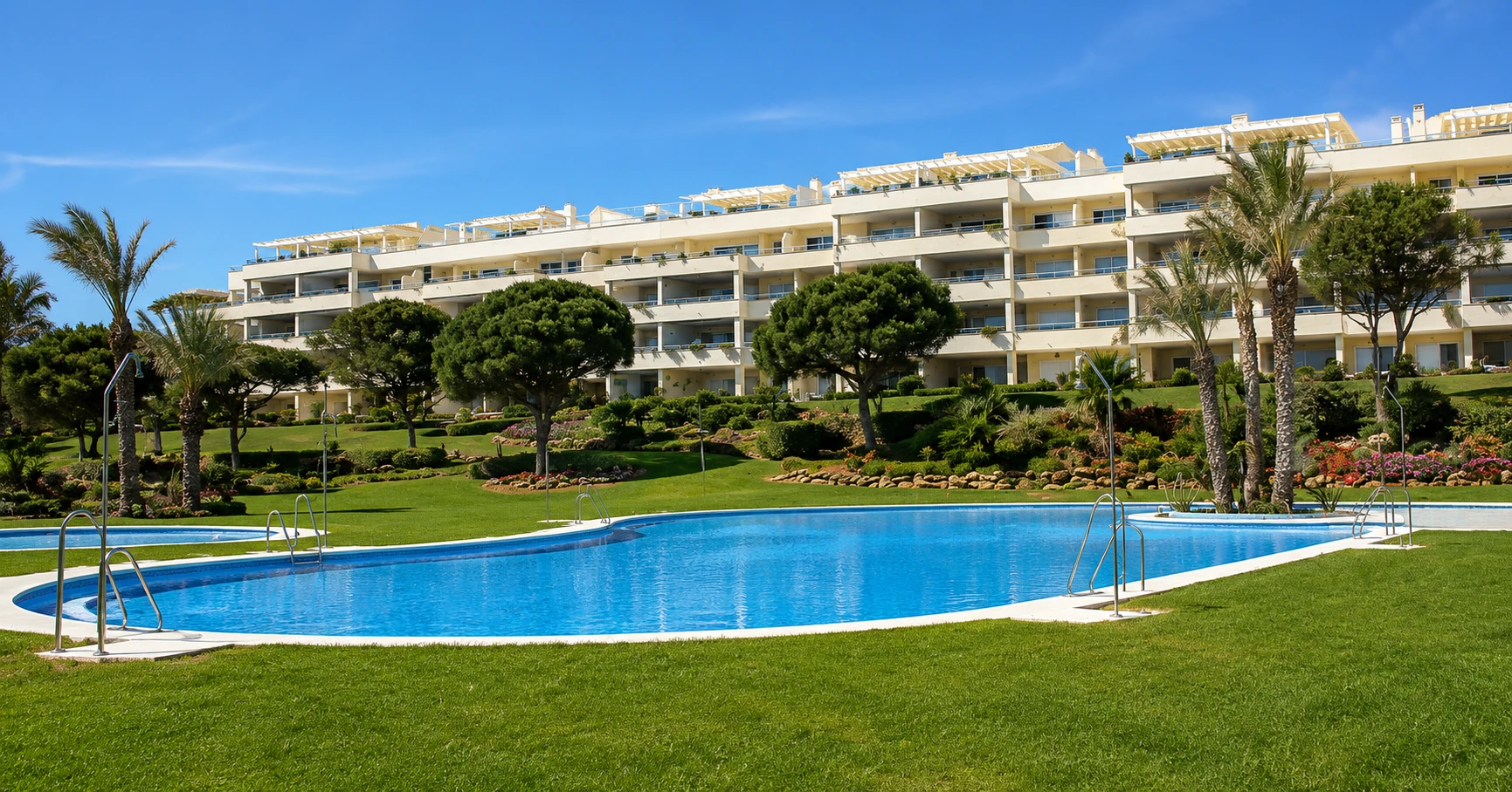 Los Granados de Cabopino — complejo residencial, Marbella