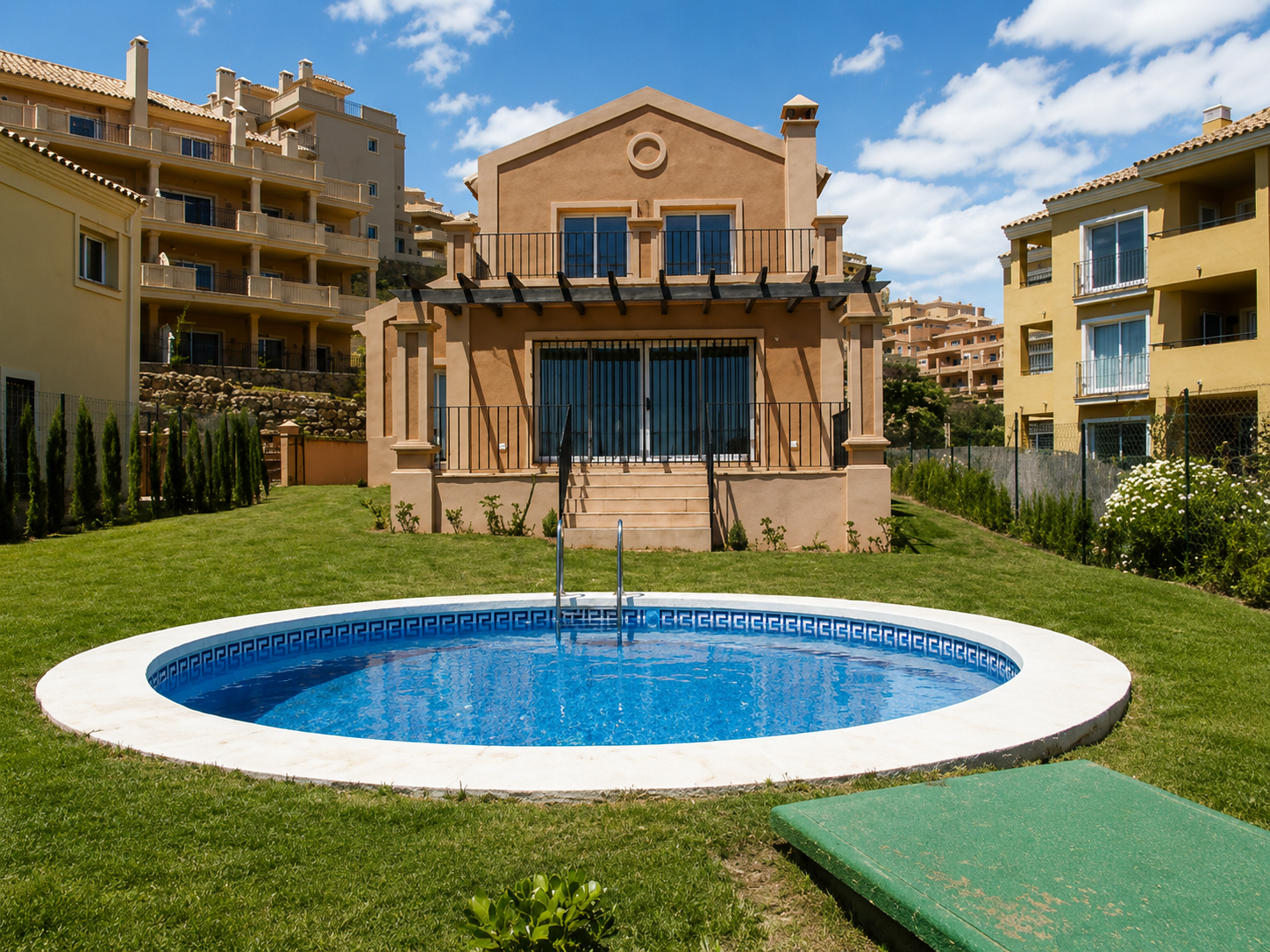 Viviendas Unifamiliares Riviera del Sol
