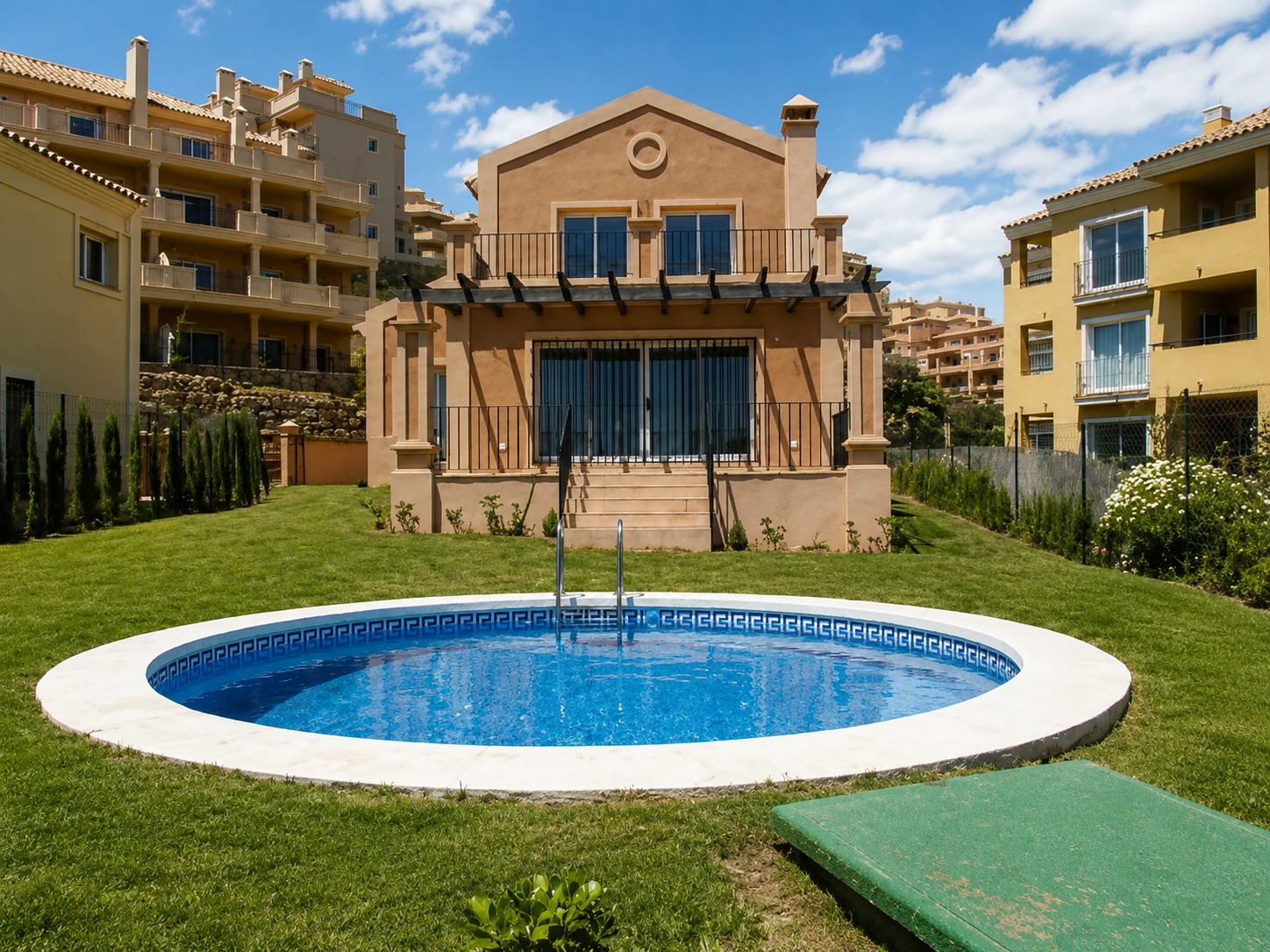 Single-family homes Riviera del Sol