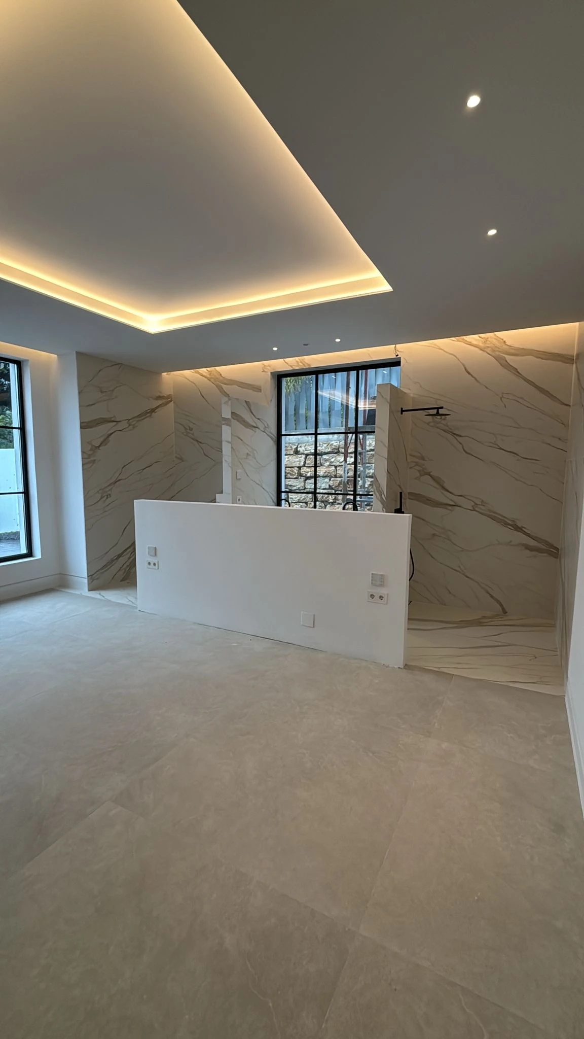 Baño de suite — Villa El Paraíso, Benahavís