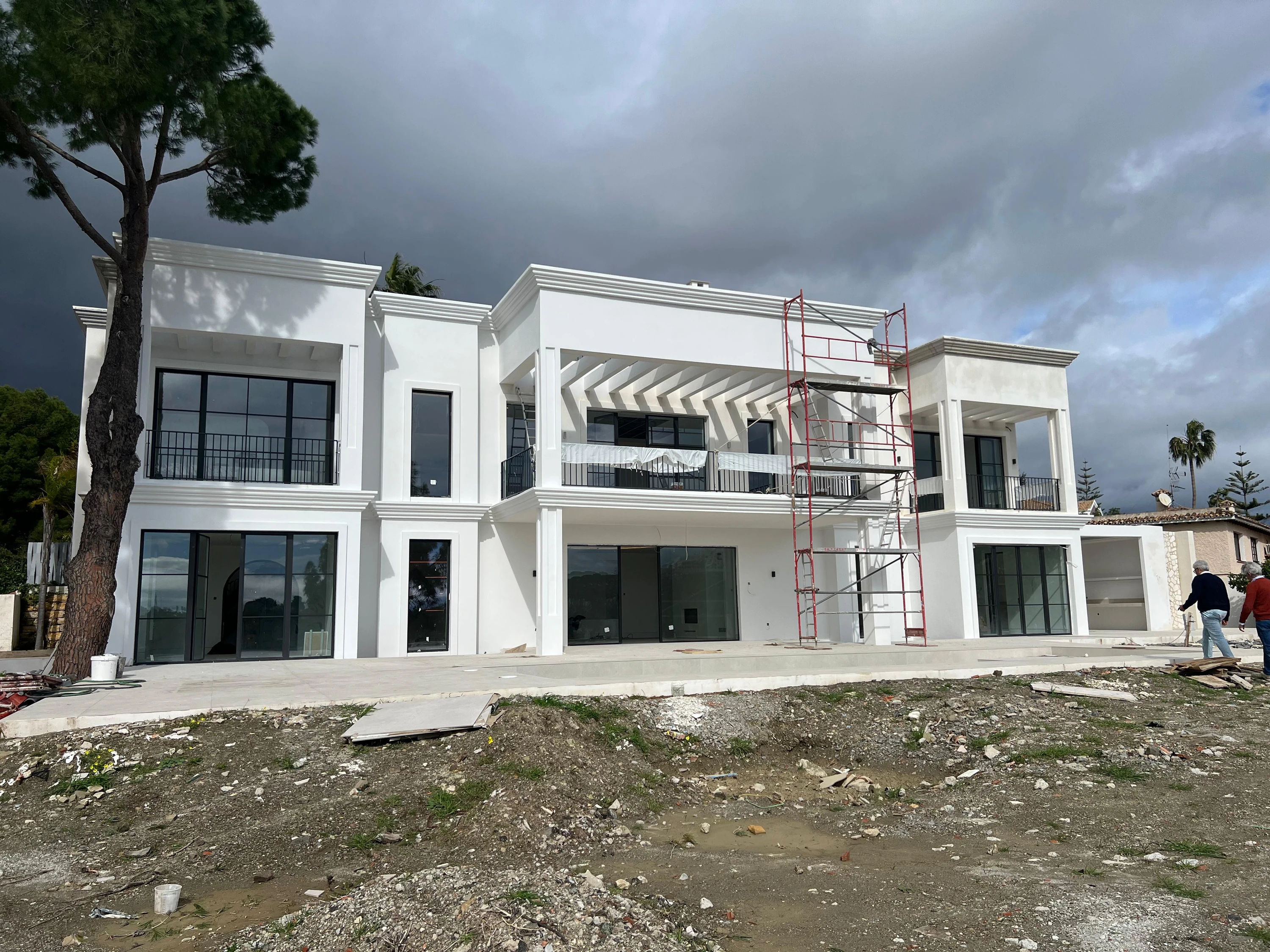 Fachada trasera — Villa El Paraíso, Benahavís